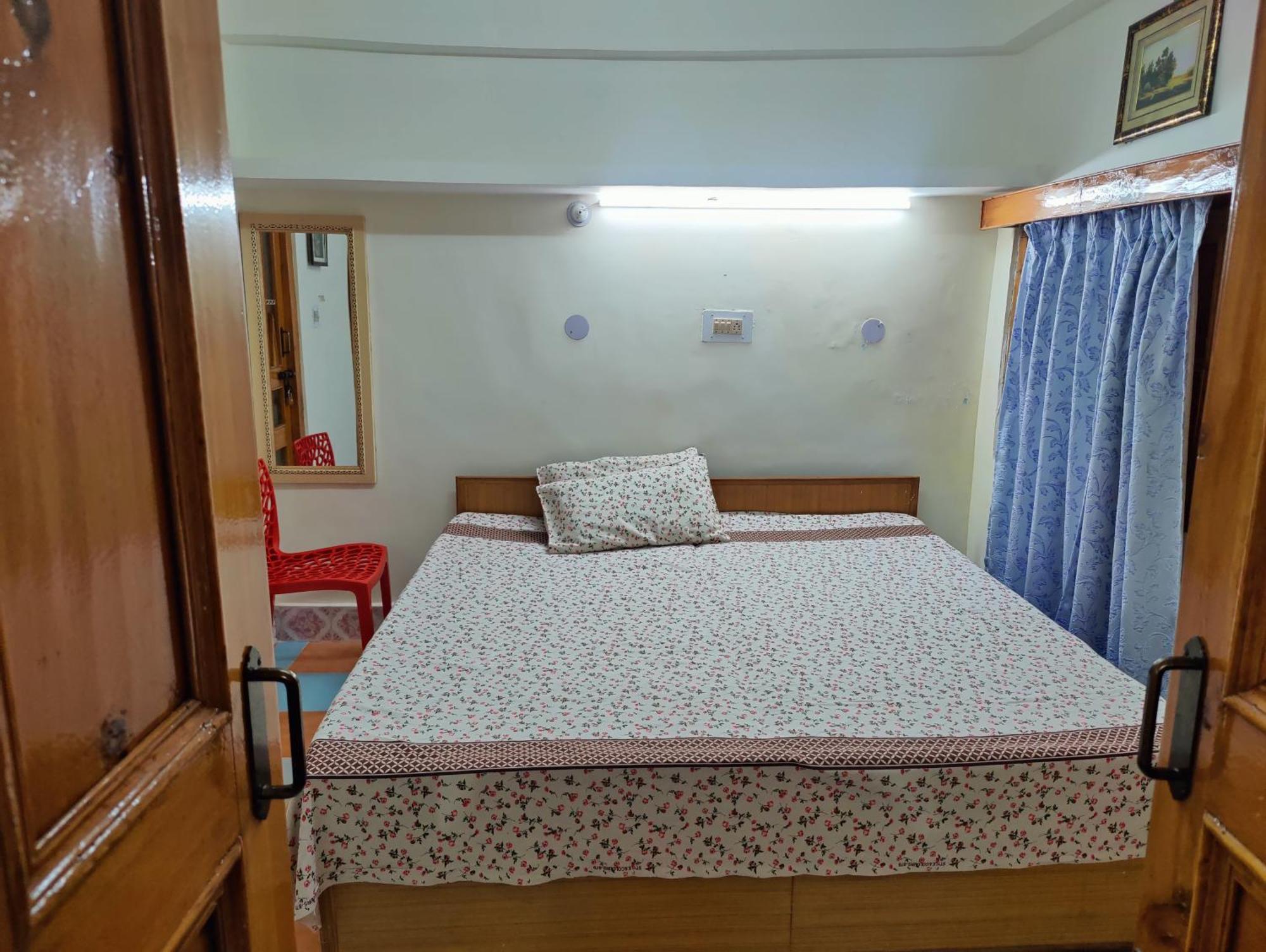 Silk Route Home Stay Kalpa Phòng bức ảnh
