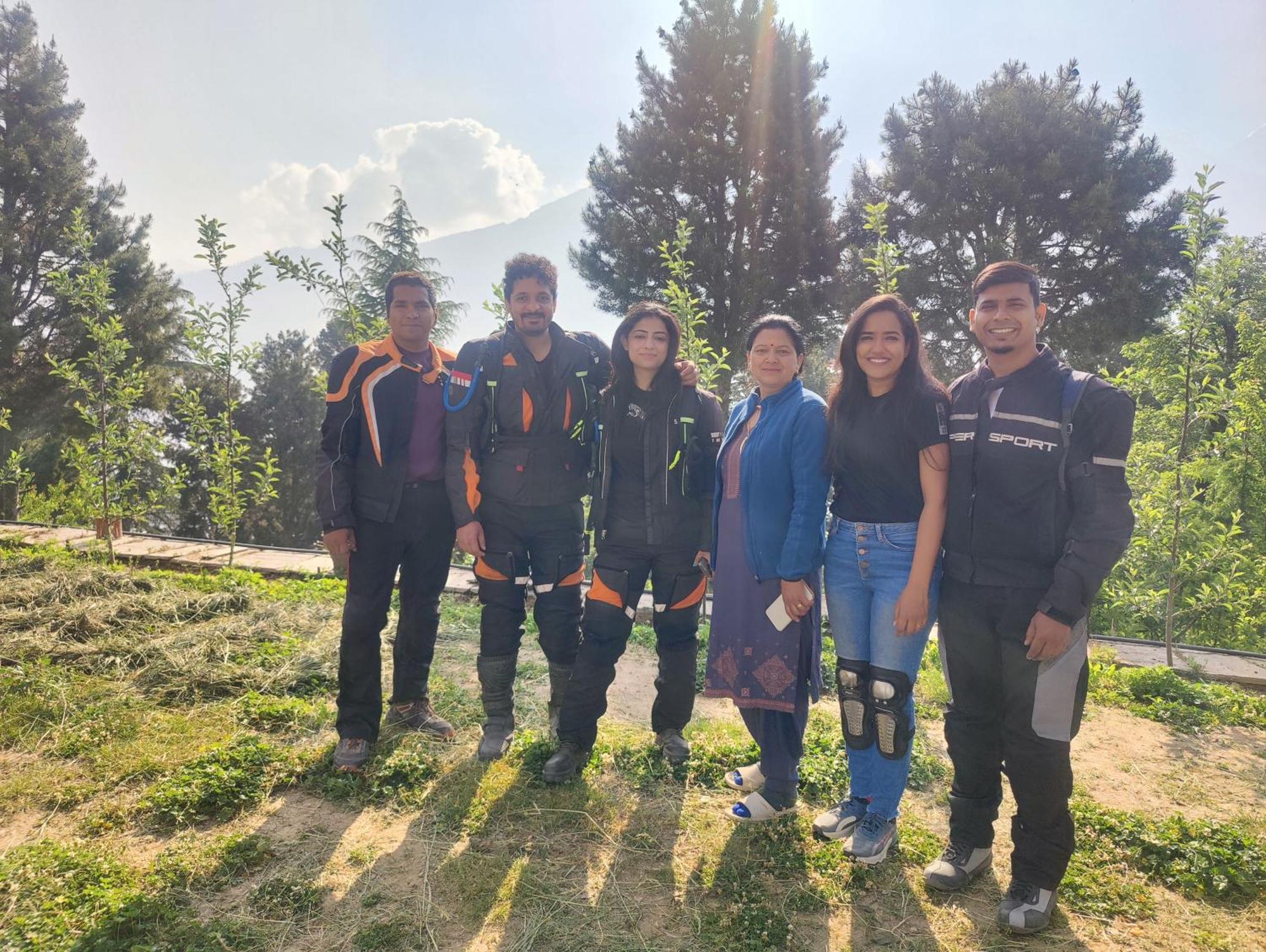 Silk Route Home Stay Kalpa Ngoại thất bức ảnh
